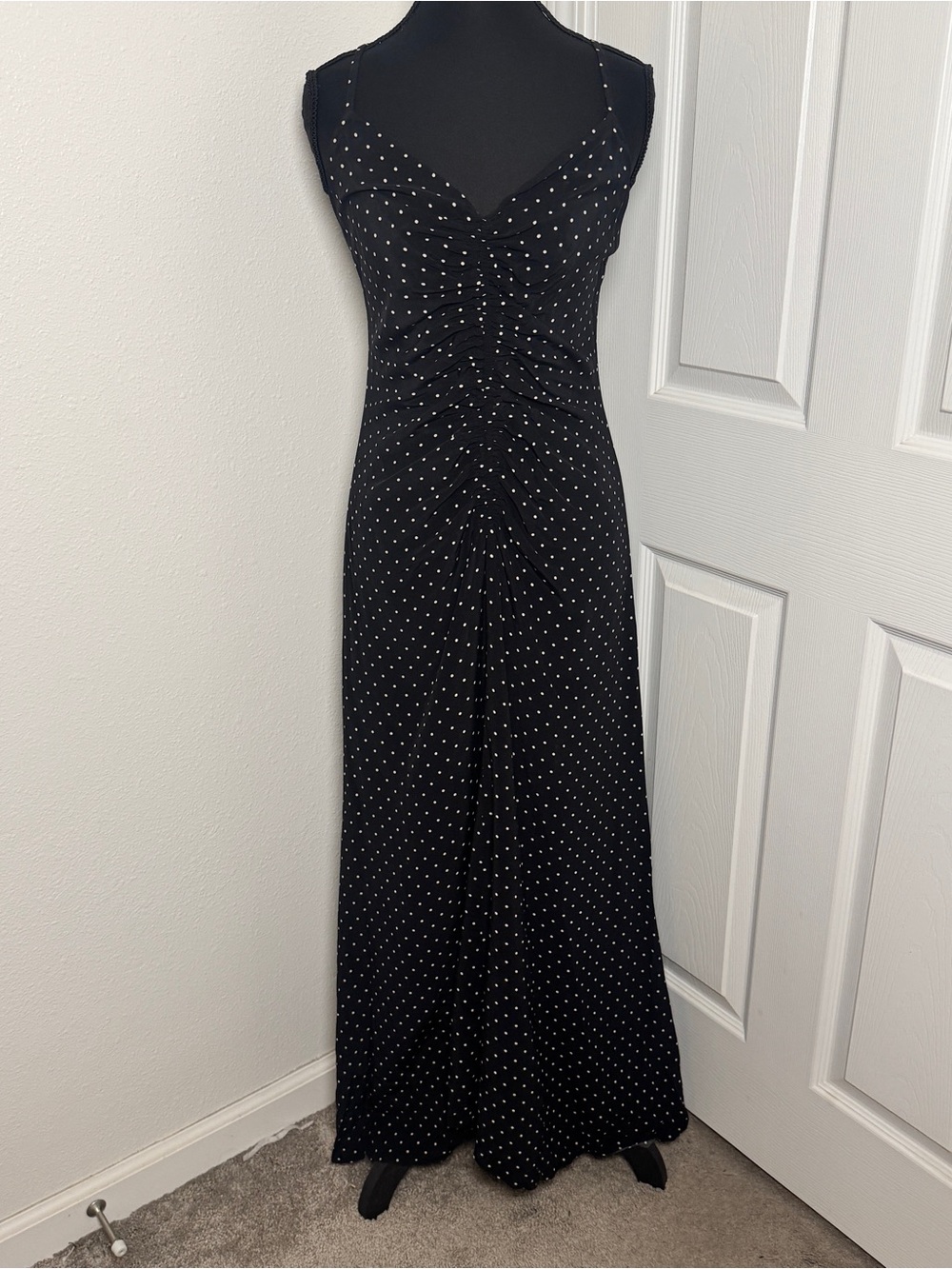 Madewell Ruched High-Low Polka Dot Midi Dress Size 2 Black White V-Neck - Picture 2 of 4